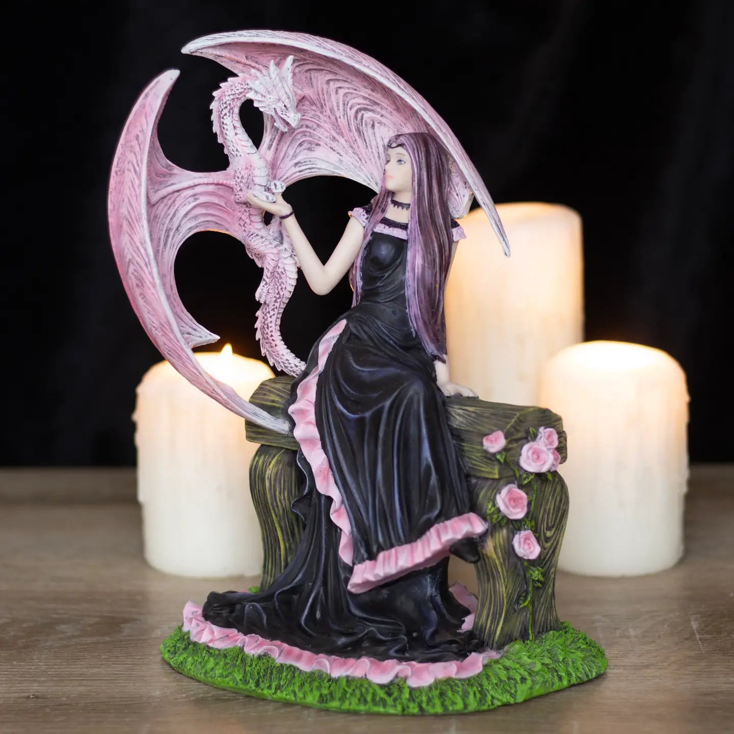Elegant Dragon Beeld - Anne Stokes