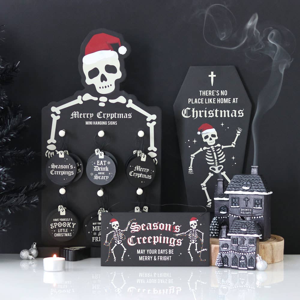 Haunted Holiday House - Gothic Christmas Wierook Kegelbrander