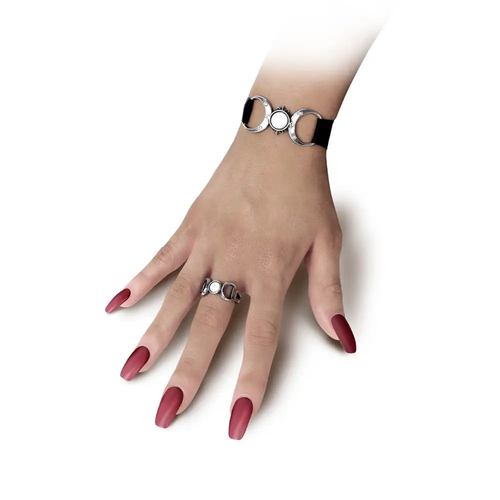 Alchemy - Tripple Goddess Ring