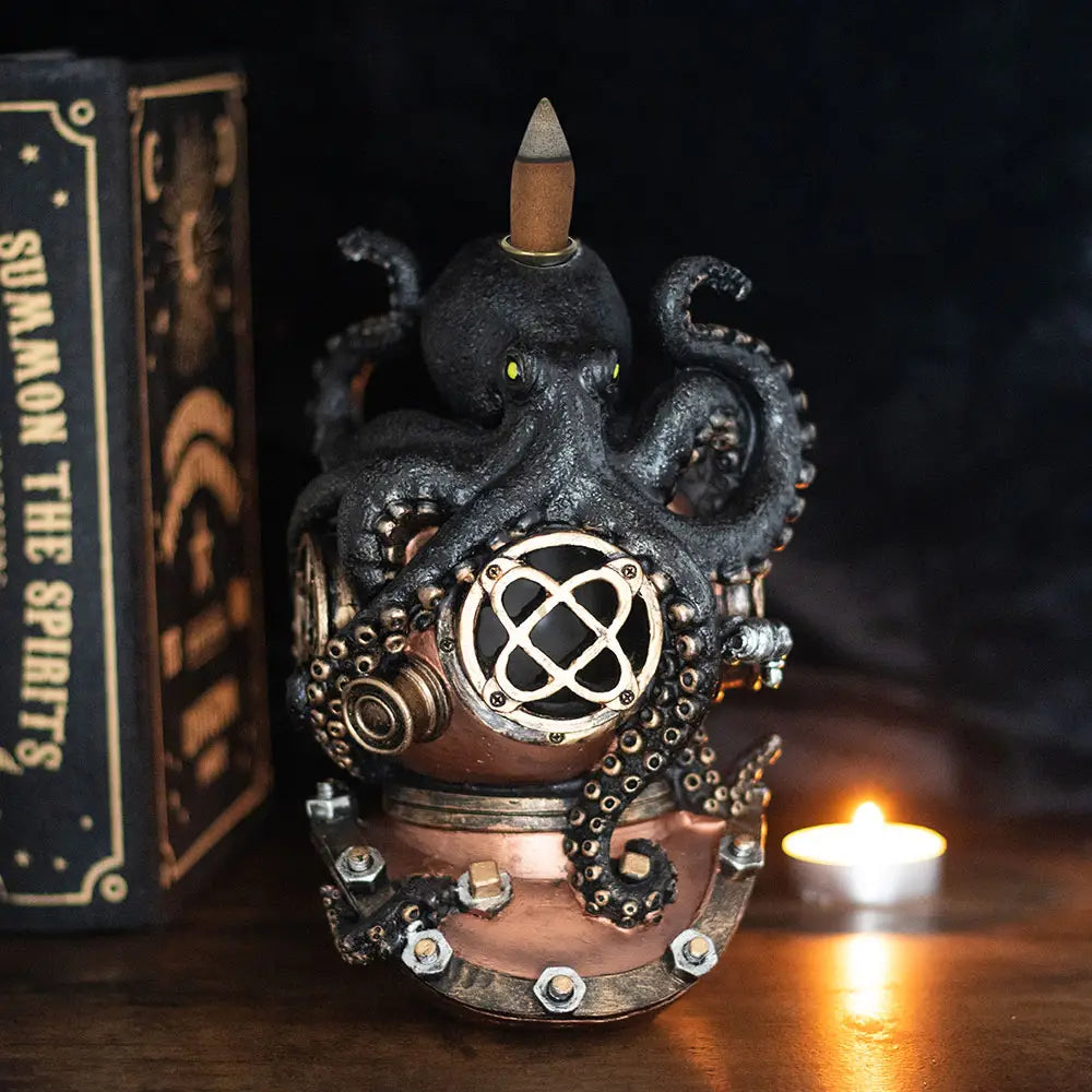Kraken on Diver's Helmet Wierookhouder