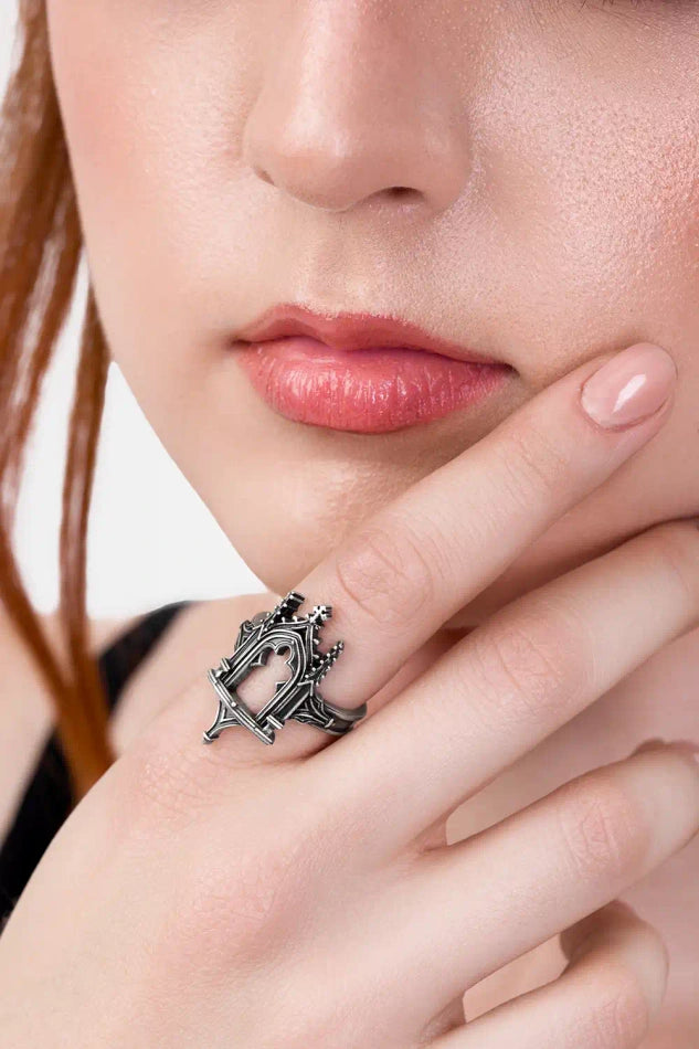 Sacta Lux Ring