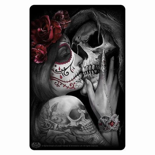 Dead Kiss Tin Metal