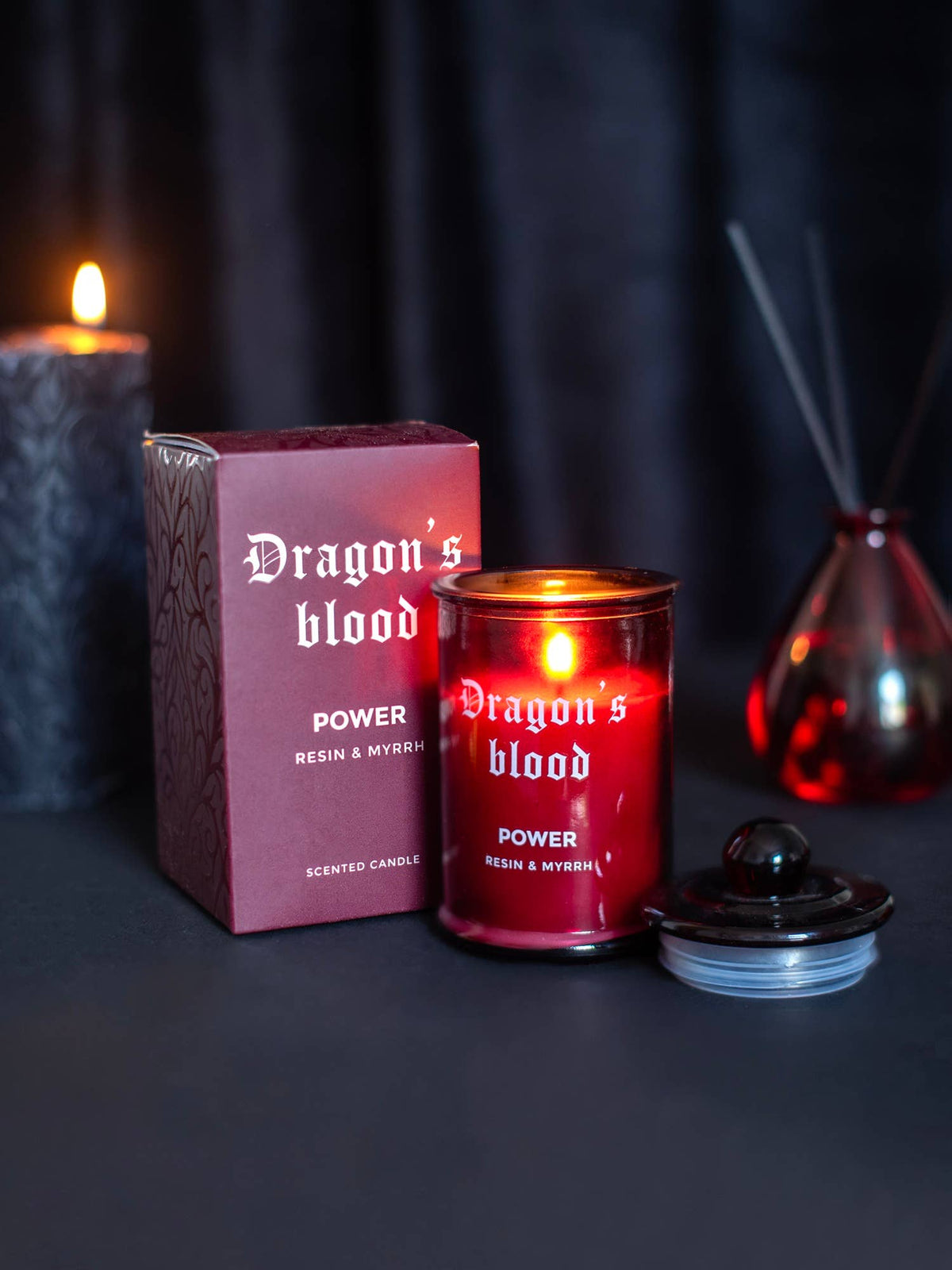 Kaars met drakenbloedhars en mirre