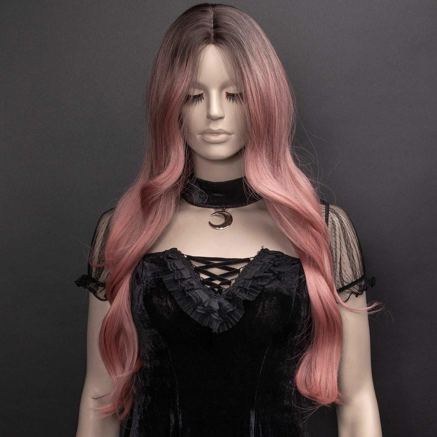 Saturnalia Pink Pruik