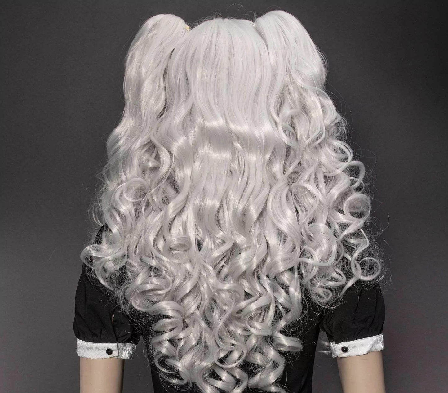 Dolly White Pruik met Ponytails