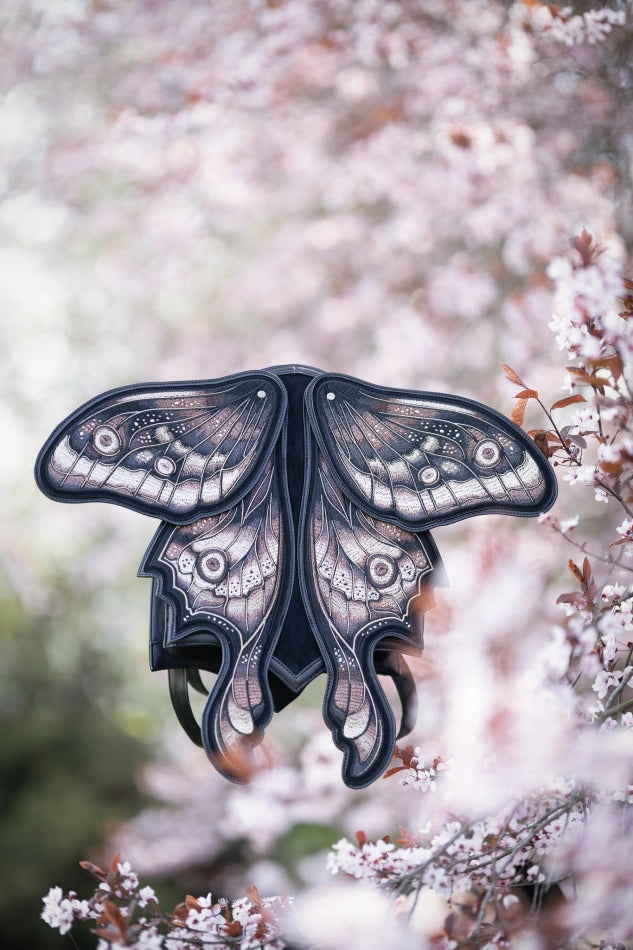 Ashira Moth Rugzak