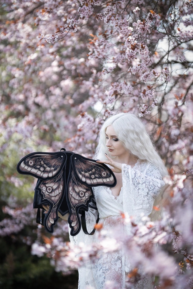 Ashira Moth Rugzak
