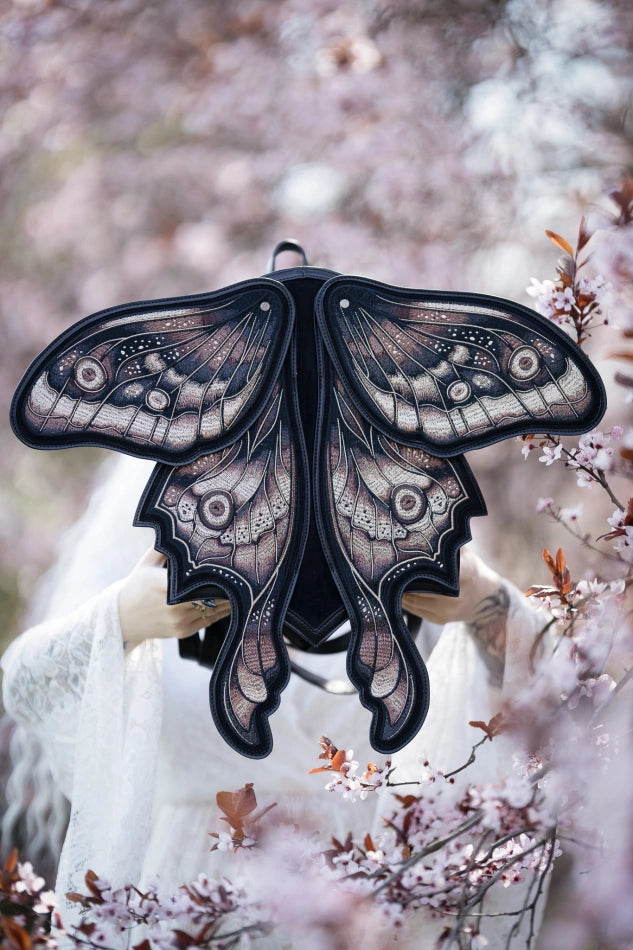 Ashira Moth Rugzak