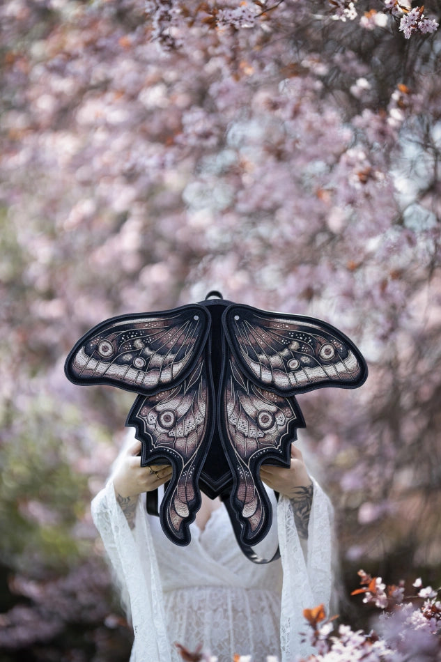 Ashira Moth Rugzak