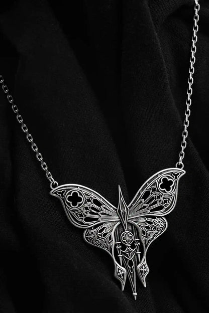 Sanctuary Moth Ketting