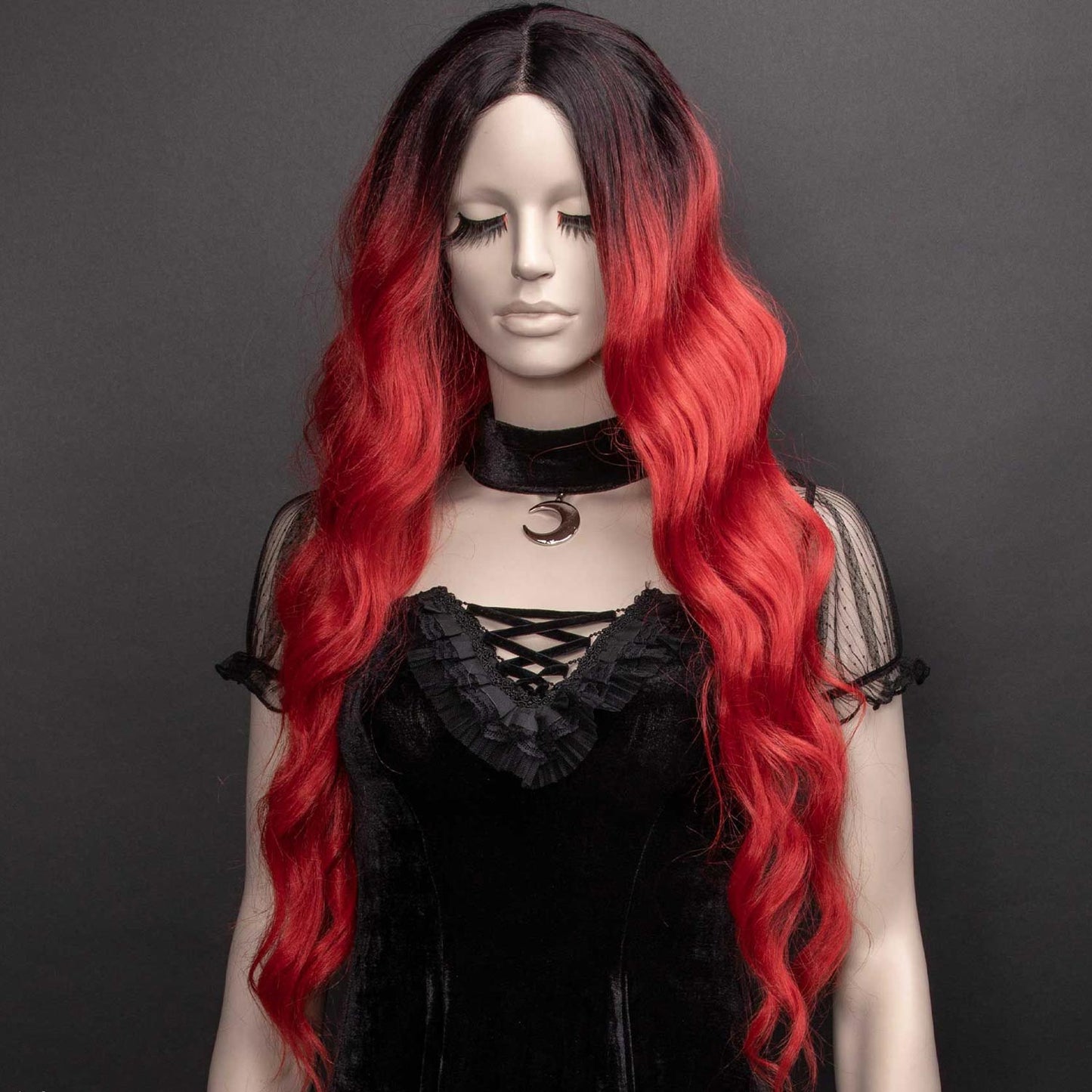 Saturnalia Red Pruik